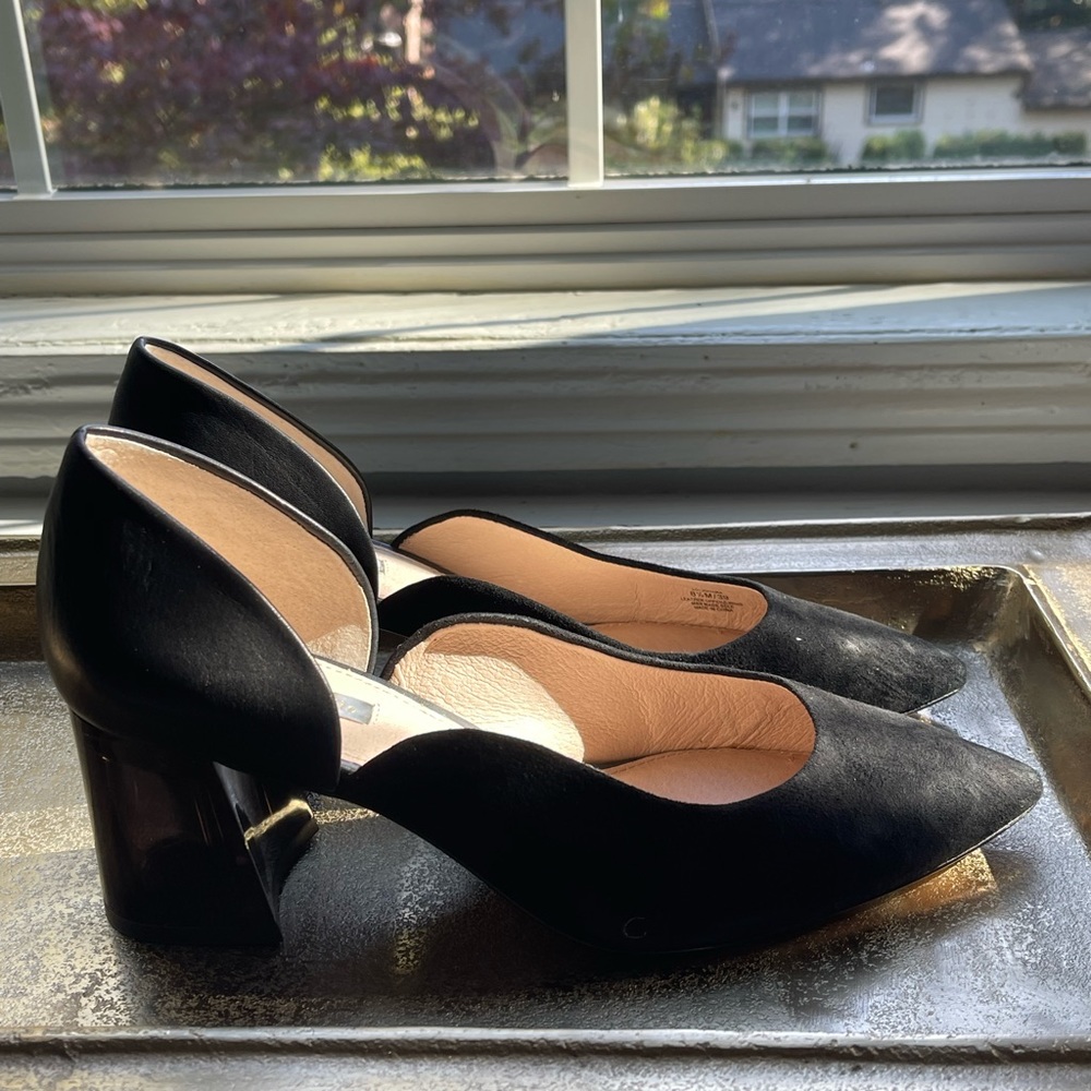Leather and Suede come together for a classic shoe!